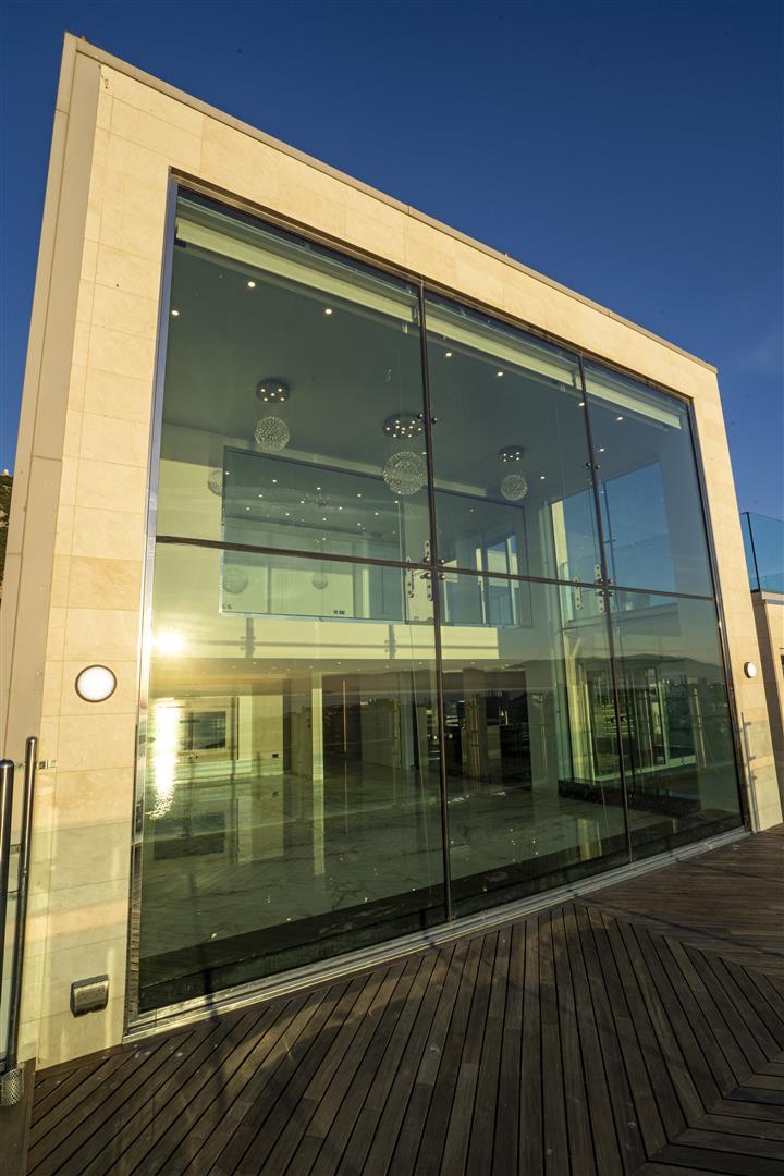 Image of Apartment - 5 Bedrooms - 6 Bathrooms for Rental in Royal Ocean Plaza-Gibraltar, Image 15